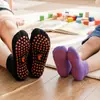 Calcetines Antideslizantes de Interior Cuidadosamente Seleccionados para Parques de Trampolín en Centros de Educación Temprana, Calcetines de Piso para Niños, Calcetines Finos para Yoga para Adultos, Calcetines de Puntos