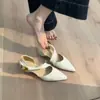 Moda Estilo Coreano Hebilla de Moda Correa Única de Moda 2026 Verano Otoño Tacón Grueso Temperamento Femenino Hueco Simple Versátil Zapatos Adelgazantes
