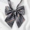 Rojo Oro y Rayas Rojas Estilo Perezoso Estilo Japonés Estilo Preppy Corbata Foto de Graduación Femenina Marrón Uniforme de Licenciatura Masculino Corbata