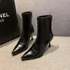 Botines estilizados de punta fina y tacón fino para mujer, nuevo estilo 2026, botines elegantes de cuero, botines de moda de tacón alto, botines ajustados