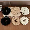 Nuevo Estilo Otoño e Invierno Scrunchie de Punto Hueco, Goma de Pelo Versátil Retro, Cuerda para Cola de Caballo, Accesorio de Pelo de Alta Gama para Mujer