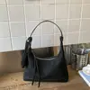 2026 Bolso de Hombro Único Otoño/Invierno Gamuza Felpa Retro Bolso Tote Gran Capacidad Bolso de Axila para Viajes Diarios Sensación de Alta Gama para Mujer