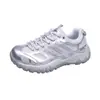 Novos Sapatos Femininos Primavera 2026: Tênis Casuais da Moda com Solado Grosso, Tendência, Versátil, Confortável, Design Original de Nicho, Dad Shoes