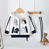 Conjunto de Moletom Bordado de Cachorrinho e Gatinho para Bebês e Crianças Pequenas, Conjunto de Duas Peças, Roupas Casuais Esportivas para Passeio de Bebê