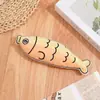 Juguete para gato transfronterizo papel crujiente hierba gatera pez mascota juguete de peluche auto-diversión simulación pez teaser para gato artefacto pececito