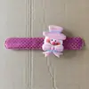 Regalos creativos pequeños de Navidad para niños con luces y regalos Pulsera de broche a presión de anillo de Pat decoración de reloj de dibujos animados