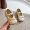 Zapatos de Princesa de Perlas para Niñas 2025 Otoño Nuevos Zapatos Planos de Suela Suave para Niñas con Mary Janes de Punta de Mango