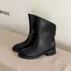 Botas Chelsea pretas de 3,5 cm, estilosas e simples, modelo novo outono/inverno 2026, bico redondo, salto grosso, zíper angular na parte de trás, botas curtas