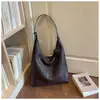 Bolso grande tejido con patrón transfronterizo para mujer, nuevo bolso tote vintage casual de gran capacidad, bolso de hombro cruzado muy popular y versátil