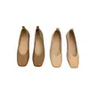 Moda Niche Francesa Primavera/Verão 2026 Versátil Bico Quadrado Rasteirinha Antiderrapante Leve Casual Sapatos de Moda Delicados