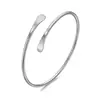 Suprimento Transfronteiriço Europeu e Americano, Pulseira de Camada Única com Ponta Plana, Pulseira Aberta Ajustável Cor Dourada, Joias Elegantes e Estilosas