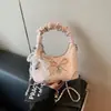 2026 Nuevo Modelo Bolsa Suave y Ligera de Puntos Ola de Nube para Mujer, Estilo Coreano Nicho de Alto Valor Casual Simple Bolso de Hombro o Axila