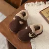 Zapatos Birkenstock para niños 2026 Otoño/Invierno nuevo estilo zapatos de algodón cálidos de felpa para niñas zapatos peludos sin cordones para niños