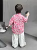 Conjunto de Verano para Niños 2026 Estilo Nuevo Camisa Rosa Floral Elegante para Niños Pantalones a Prueba de Mosquitos de Manga Corta Conjunto de Dos Piezas