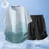 Nuevo Conjunto Casual para Hombre Cuello Redondo Estampado Lavado con Tinta Manga Corta con Shorts Sueltos Verano Sensación de Hielo Conjunto Deportivo