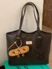 Bolsa Tote Grande Capacidade para Deslocamento Casual Transfronteiriço 2026 Feminina Retrô Simples de Alta Qualidade Estilo Coreano Outono Inverno Bolsa de Ombro
