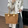 Bolso de Hombro Casual Ligero, Nuevo Estilo Transfronterizo, Gran Capacidad, Bolso de Hombro Elegante para el Trabajo, Bolso Versátil para el Brazo Estilo Coreano