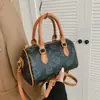 Bolso Cruzado, Bolso de Mano de Oso de Dibujos Animados, Bolso de Hombro Simple y Versátil, Diseño de Nicho Moderno y Elegante