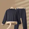 Roupa Térmica de Lã de Camelo para Homens, Espessada com Lã Térmica Adicionada, Retém o Calor e à Prova de Frio, Adequada para Meia-Idade e Idosos, Conjunto de Outono para Homens e Mulheres
