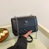 Bolso de Hombro Cruzado Pequeño Cuadrado con Cadena Bordado de Diamantes Estilo Chanel para Mujer Nuevo 2025 Bolsos de Regalo para el Día de San Valentín