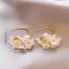 Pendientes Blancos con Forma de C para Mujer, Pendientes de Lujo de Gama Alta, Nuevos Populares 2026 Accesorios para Orejas Únicos y Hermosos al por Mayor