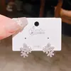 Pendientes de botón con diseño de flor y hoja de Circonita Cúbica AAA 2026 - Gama alta, Lujosos, Modernos, Exquisitos, Tendencia, Adecuados para Viajar