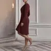 2026 Vestido de Mujer Europeo y Americano Nuevo de Otoño Transfronterizo Elegante Color Sólido Cuello en V Manga Larga Cintura Ajustada Vestido Ceñido