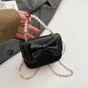 Bolsas de Alta Gama para Mujer 2026 Primavera Nuevo Estilo Bolso de Hombro para Viajes Cotidianos Moda Diseño Sencillo de Nicho Bolso de Hombro Único Cruzado