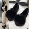 Sapatos de plataforma femininos 2026 inverno novo estilo, com sola grossa, que aumentam a altura, forrados com fleece, modernos e versáteis, com salto inclinado