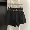 Shorts de traje negros de cintura alta, adelgazantes, con cinturón, para mujer, estilo coreano, versátiles, de pierna ancha, línea A, verano 2026