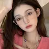 Gafas de metal de color té, ultraligeras, modernas y geniales, para mujer, con montura transparente, alto atractivo estético, montura grande, efecto adelgazante, lentes neutros