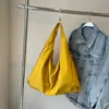 Bolsa Tote de Gran Capacidad para Mujer Estilo Nuevo Simple Color Sólido Versátil Estilo Perezoso Bolso de Hombro Casual para Viajes Diarios Compras Bolsa de Tela