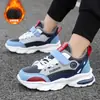 Zapatos de algodón para niños de venta caliente para otoño e invierno transfronterizos al por mayor, zapatillas cálidas para niños con felpa, superficie de cuero impermeable, zapatos cálidos para niños