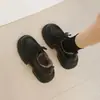 Sapatos Pequenos de Couro Estilo Britânico para Mulheres 2025 Novos Sapatos de Algodão Outono e Inverno Mocassins Sapatos Quentes com Forro de Lã Sola Grossa Francesa