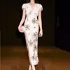 Vestido de renda para cílios de ácido acético de alta qualidade WAN com decote em V, mangas bufantes, cintura de cetim e barra em cauda de sereia drapeada