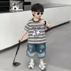 Conjunto de Verão Estiloso para Meninos com Colete e Shorts Duas Peças 2026 Nova Roupa de Verão Sem Mangas para Crianças