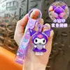 Llavero de Muñeca Pequeña Cambia de Color Sensible a la Luz UV, Colgante Exquisito y Lindo para Bolso, Llavero para Coche, Venta al por Mayor de Regalos