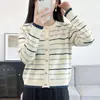 Cardigã de malha 100% algodão feminino, novo estilo outono e inverno, gola redonda, listrado, com blocos de cor, jaqueta suéter, peça versátil com botões
