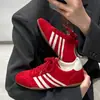 Zapatillas Deportivas de Entrenamiento Alemanas Rojas Retro para Mujer Aumentadoras de Altura Novedad Primavera Verano 2026 con Cordones Casuales Versátiles Zapatillas Deportivas Zapatos de Forrest Gump