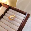 Pendientes de gota de agua tridimensionales de pimienta de aguja de plata Collar de gota de lágrima grande exagerada de personalidad retro francés nicho brillante