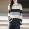 Outono Inverno Primavera Novo Gola Redonda Alta Imitação 6% Lã Cardigã Feminino Listras Largas Bloco de Cores Tricô Solto Jaqueta Top Estiloso