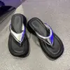 Chanclas de EVA con Suela Gruesa para Mujer 2026 Nuevo Estilo Caliente Aumentadoras de Altura Antideslizantes de Moda Simples Chanclas para Mujer