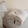 Colcha de Algodão Acolchoada Estilo Coreano Simples Fofo com Borda de Babados Florais Pequenos Conjunto de Quatro Peças Colcha de Primavera Outono Colcha de Verão Colcha Fresca de Verão