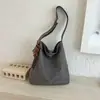 Bolso tote para ir al trabajo de comercio exterior transfronterizo, bolso de axila versátil de moda en gamuza, bolso de hombro simple de alta calidad para el trabajo