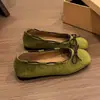 Temperamento 2026 Novos Sapatos de Salto Baixo Quadrados Retro Outono Feminino Laço Fundo Plano Estampa de Leopardo Versátil Confortável Slip-on