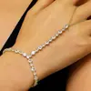 Pulseira de corrente cruzada europeia e americana estilo ins corrente de pérolas simples corrente de dedo multicamadas pulseira de dedo de liga