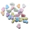 Corazón de terciopelo color macarrón con cuentas acrílicas en forma de corazón para bolsa de cuentas DIY, cadena colgante, pulsera, accesorios de joyería
