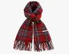 Colección de Bufandas de Navidad y Año Nuevo Bufanda Roja para Mujer Invierno Iluminadora Estudiante Cálido Calentador de Cuello de Año Nuevo Regalo para Pareja Transfronterizo