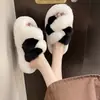 Pantuflas de verano para mujer con parte superior de pelo sintético de conejo, modernas, talla grande, para casa, casual, de maternidad