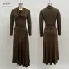 Vestido elegante de manga larga para mujer, otoño e invierno, transfronterizo europeo y americano, con cuello alto superpuesto y ajuste ceñido plisado, 2025